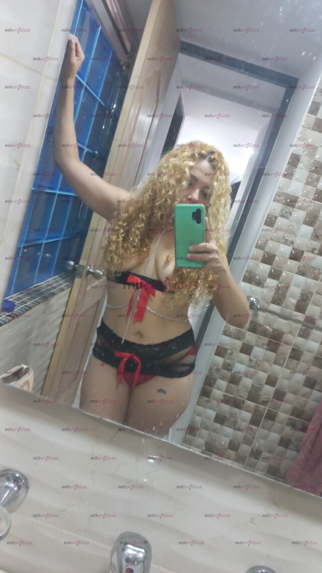 FOTOS DE RUBIA CON AGARRE CHUCHAL Y BOCA CHUPADORA DE MONDA SABROSO