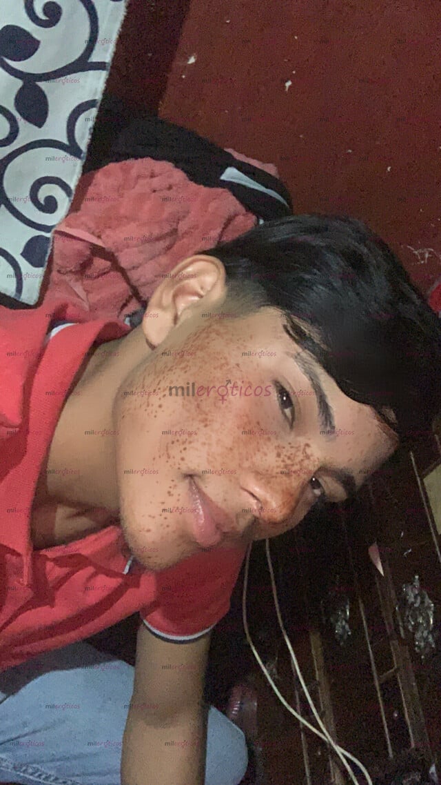 FOTOS DE JOVEN DE 19 AÑOS RECIÉN LLEGADO A LA CIUDAD PARA DARTE VERGA