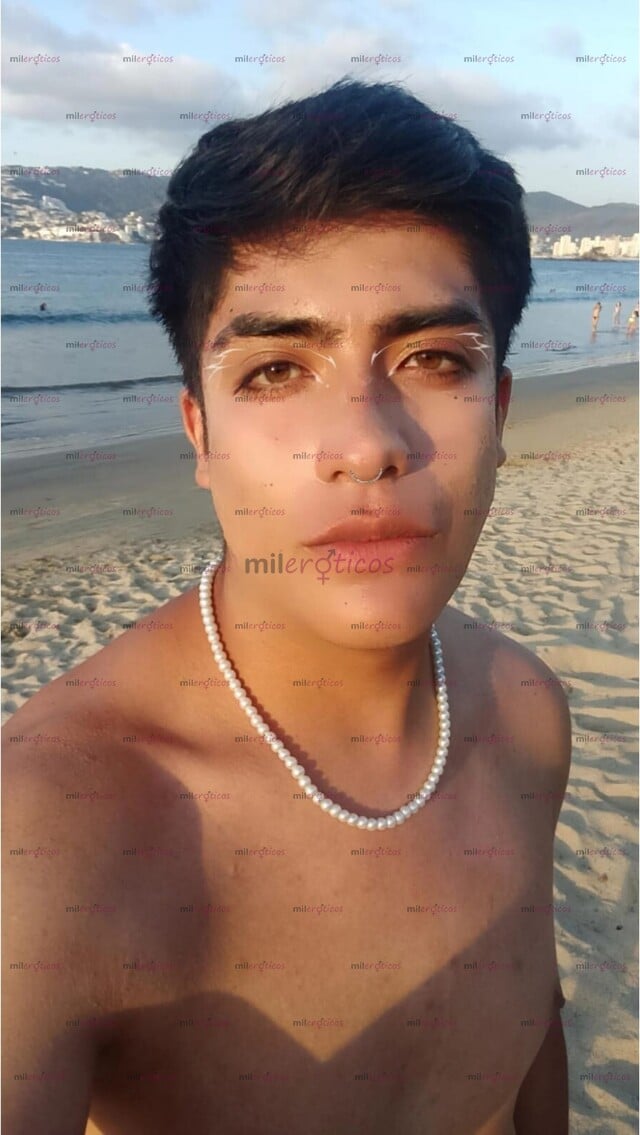 FOTOS DE UNIVERSITARIO JOVEN Y CALIENTE VERSÁTIL CALIENTE Y MUY MORBOSO