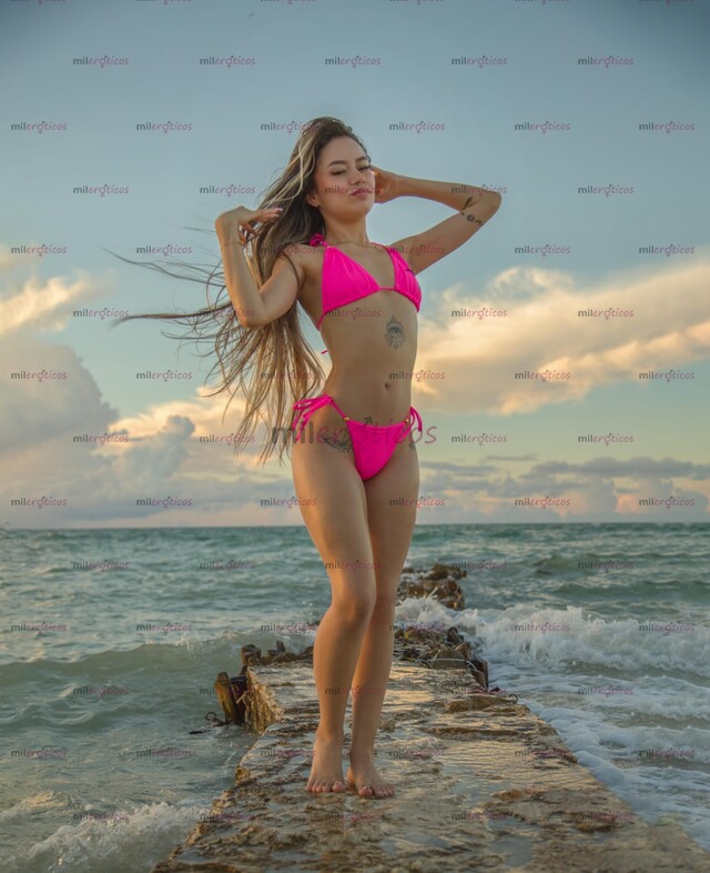 FOTOS DE HERMOSA MODELO VIP COLOMBIANA RECIÉN LLEGADA A TU CIUDAD NALGONA NATURAL