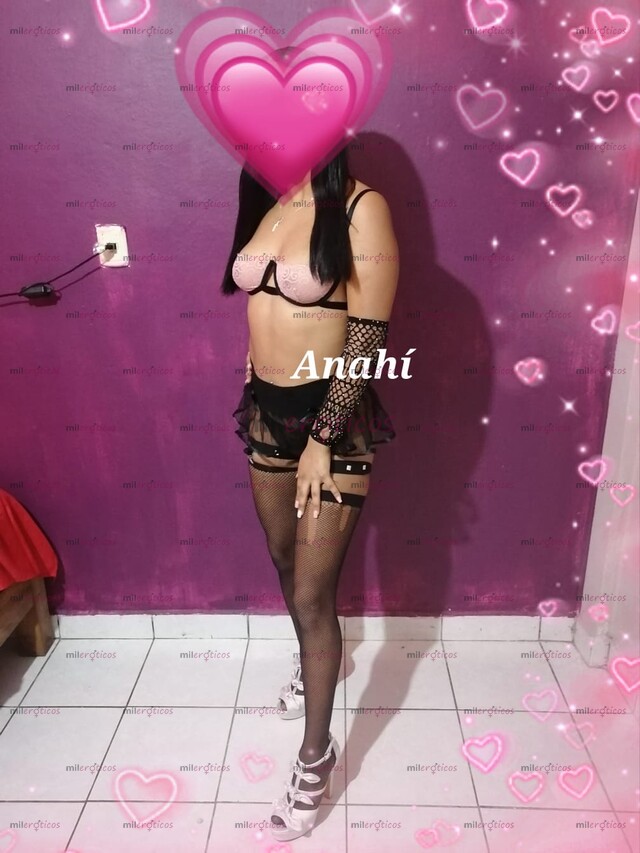 FOTOS DE ANAHI SEXI COMPLACIENTE Y MUY PUTA EN LA CAMA AMOR