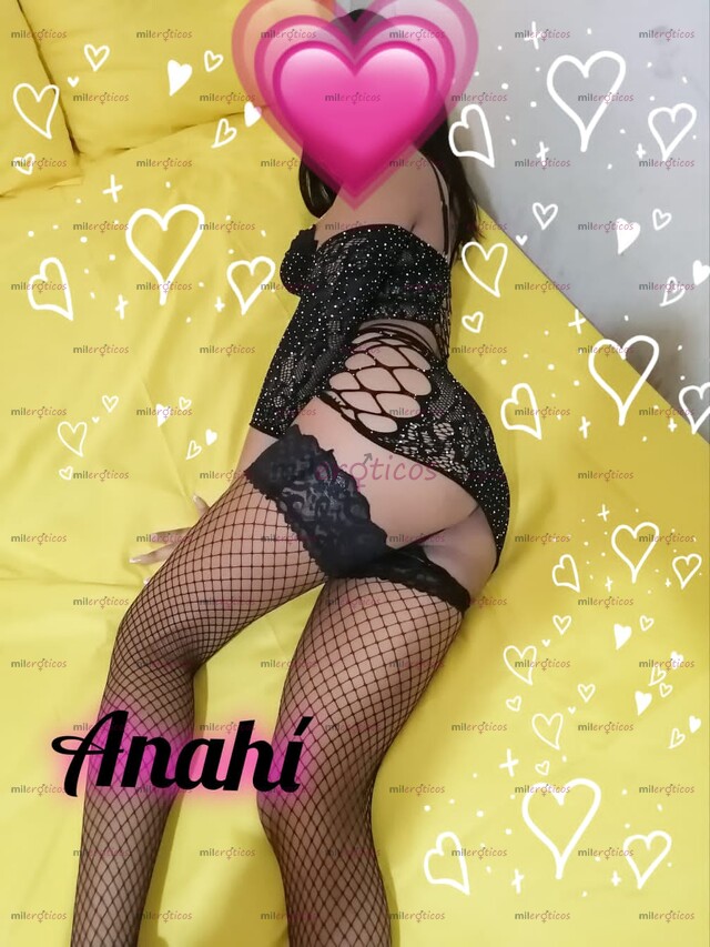 FOTOS DE ANAHI SEXI COMPLACIENTE Y MUY PUTA EN LA CAMA AMOR