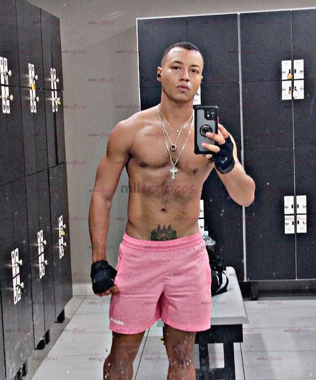 FOTOS DE MACHOACTIVO Y DOMINANTE, PROFESIONAL, EDUCADO Y DISCRETO