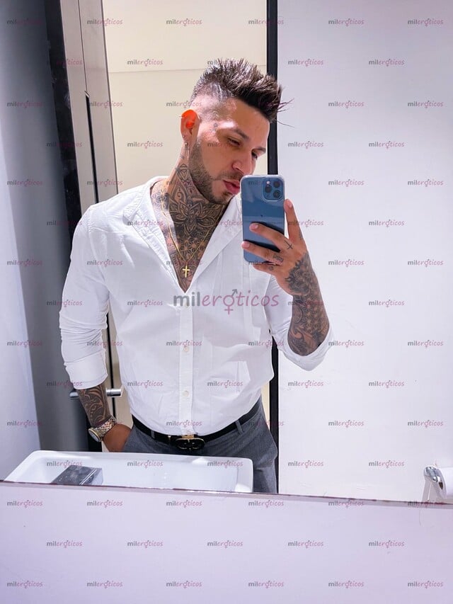 FOTOS DE SCORT COLOMBIANO ACTIVO Y VARONIL POR POCOS DIAS EN TU CIUDAD !!