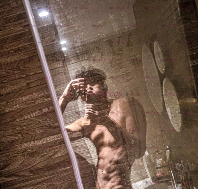 FOTOS DE LO DESEABLE SE DERRITE EN TUS MANOS SABOR MORENO