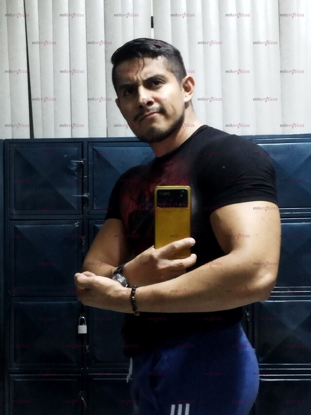 FOTOS DE MACHO VARONIL, CUERPO Y CULO DURO. MUSCLE FETISH PASIVO