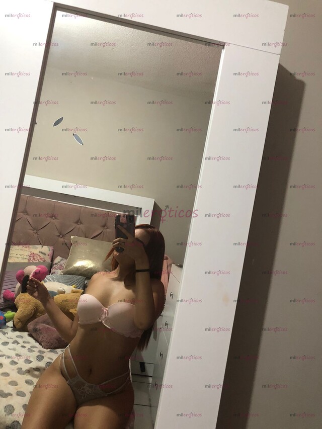 FOTOS DE PERMÍTEME SATISFACER TUS MÁS PROFUNDOS DESEOS.