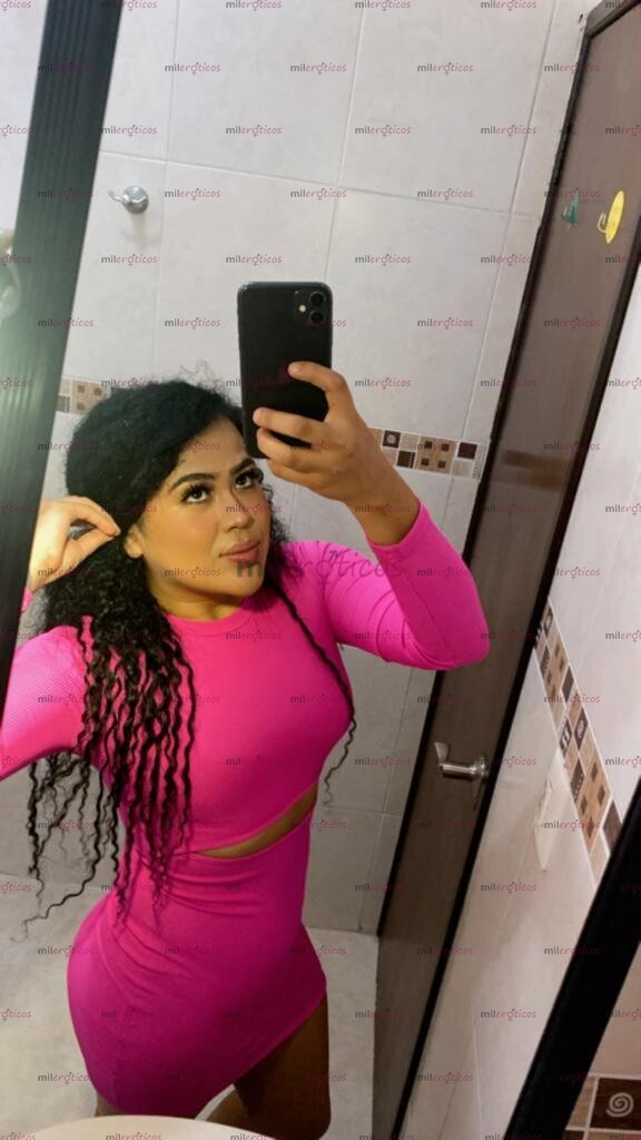 FOTOS DE LAURITA MORENITA HOT PAPI NUEVA Y TALLA 1 ESPECTACULAR Y CARA