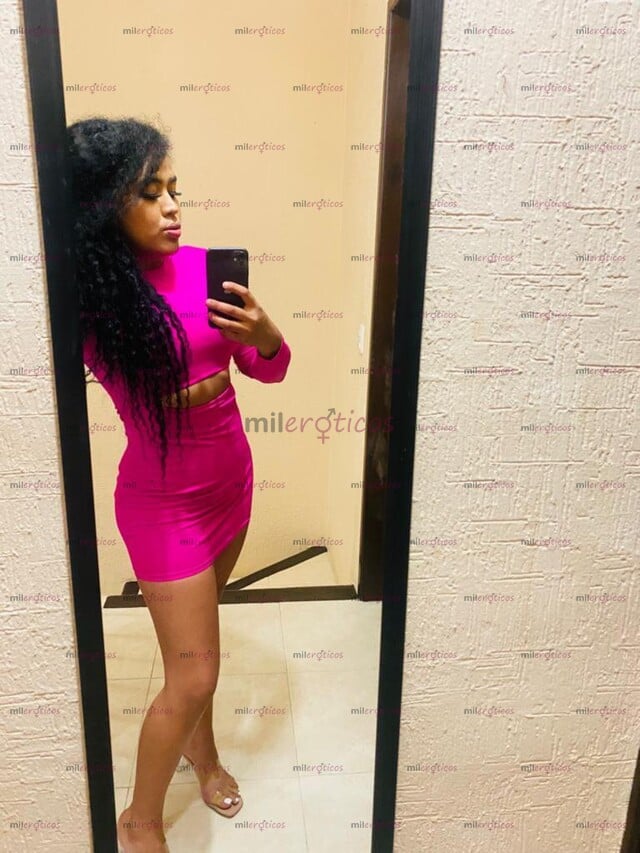 FOTOS DE LAURITA MORENITA HOT PAPI NUEVA Y TALLA 1 ESPECTACULAR Y CARA
