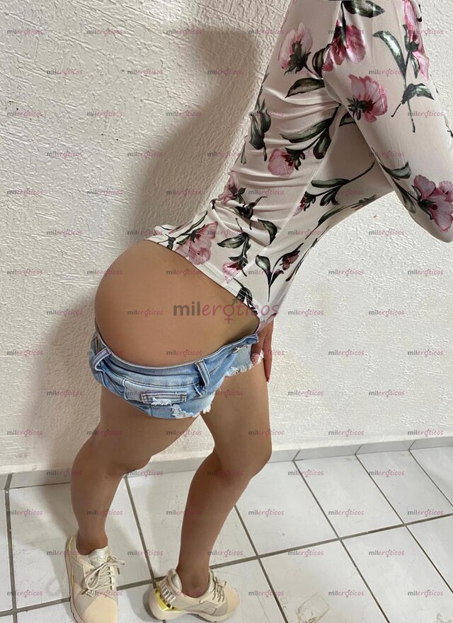 FOTOS DE PERLA TE LA MAMO AL NATURAL Y ME TRAGO TU LECHE.