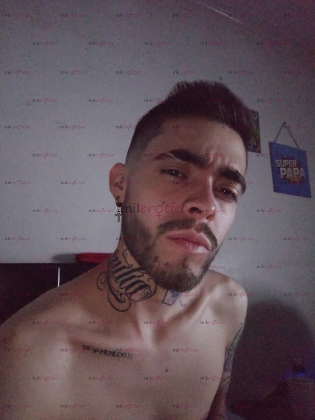 FOTOS DE FLACO TATUADO, 26 AÑOS, VARONIL Y 22CM DE PLACER