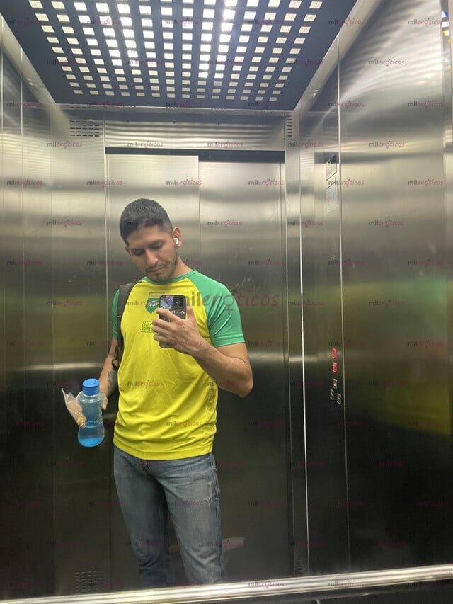 FOTOS DE MACHITO DE 23 AÑOS. ABSOLUTA DISCRECIÓN, DISPONIBLE PARA QUE LA PASES RICO