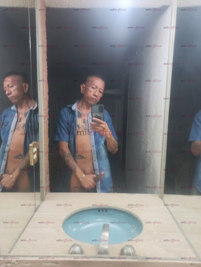 FOTOS DE MORENO TATUADO FUMES CHELAS BBK TU DECIDES QUIERES PROBAR CONECTARME