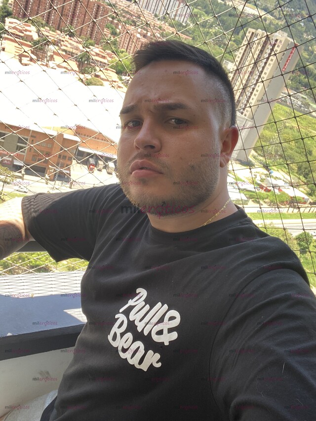 FOTOS DE POLLO CALIENTE, BUEN POLVO, VERS Y FETICHISTA