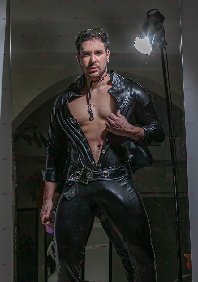 FOTOS DE MARCELO ESCORT LATINO VERGON LECHERO 21 CM . DE PLACER