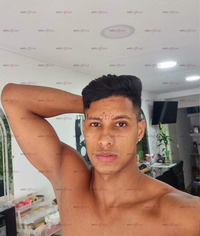 FOTOS DE POLLITO DE 21 AÑOS CON UNA RICA VERGA MENTE ABIERTA