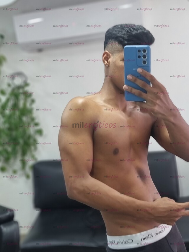 FOTOS DE POLLITO DE 21 AÑOS CON UNA RICA VERGA MENTE ABIERTA