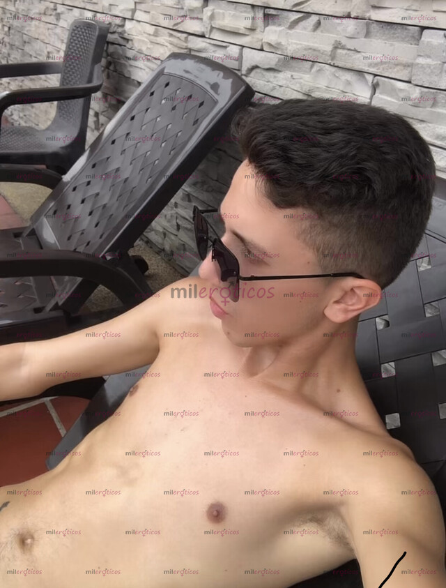 FOTOS DE SOY DELGADO ABIERTO A CUALQUIER TIPO DE PLANES