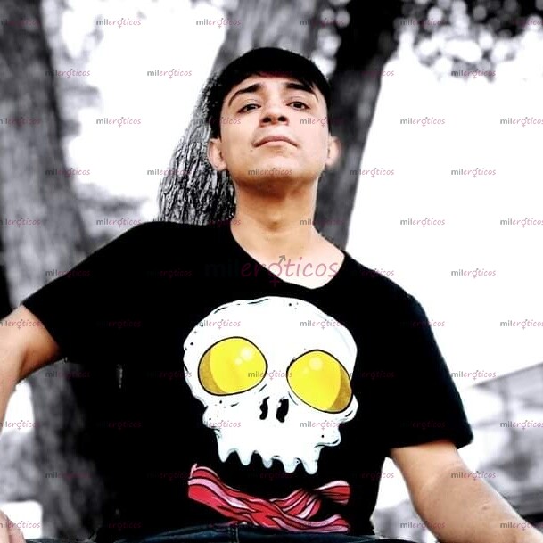 FOTOS DE JOVEN RISUEÑO ACTIVO. AGENDA CITA CONMIGO PARA PASARLA BIEN Y RICO. ANÍMATE MAN.