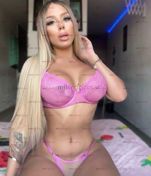 FOTOS DE RUBIA BIEN VOLUPTUOSA TETAS Y CULO GRANDE ESTATURA FEMENINA...