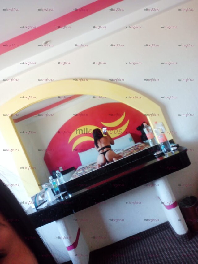 FOTOS DE NO SEAS TÍMIDO, Y DAME LECHE. ESTA ZORRA ESTA SEDIENTA.