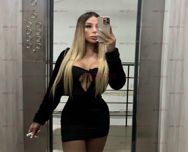 FOTOS DE RUBIA VOLUPTUOSA RENOVADA TETAS Y CULO VOLUPTUOSO