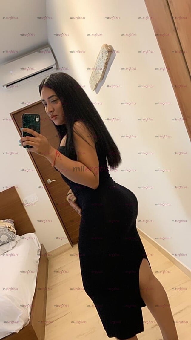 FOTOS DE TU MORENA CALIENTE CON GANAS DE SENTIRTE MUY ADENTRO Y Y DISFRUTA DE ESTE CUERPO