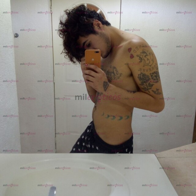 FOTOS DE UNIVERSITARIO, LENCERIA, TATUAJES, GYM, DIVERSIÓN, NALGON Y VERGON.