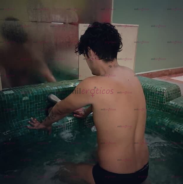 FOTOS DE UNIVERSITARIO, LENCERIA, TATUAJES, GYM, DIVERSIÓN, NALGON Y VERGON.