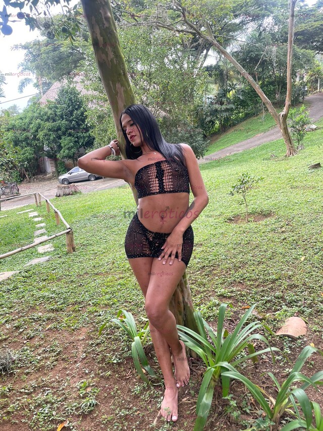 FOTOS DE MORENA EXOTICA ,TATUADA DE BUEN CUERPO Y SUPER COMPLASIENTE