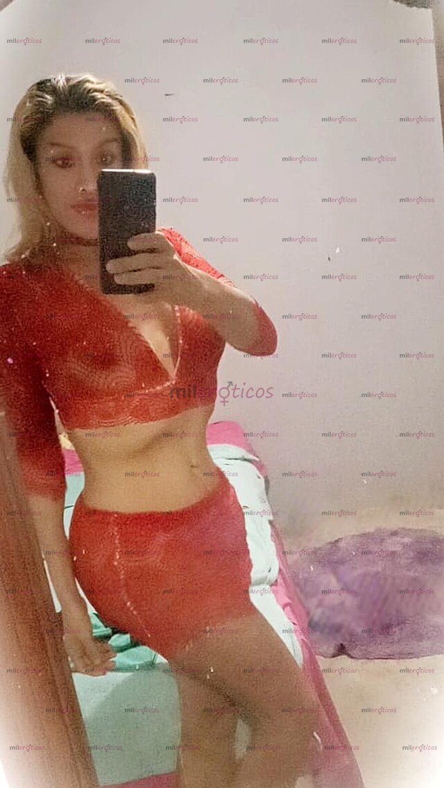 FOTOS DE HOLA SOY DAYANNA UN LUJO QUE NO CUALQUIERA SE PUEDE DAR