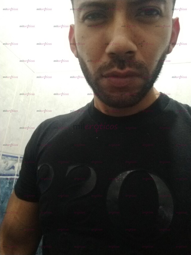 FOTOS DE POCOS DÍAS MACHO BISEXUAL LLENO DE LECHE PARA DARTE!! SERÍO