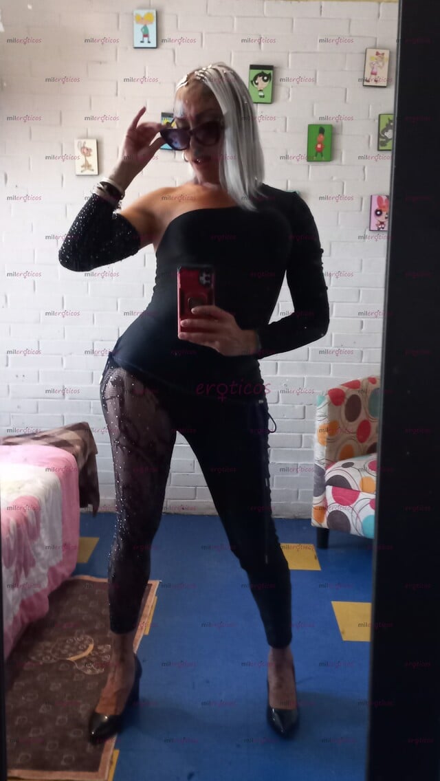 FOTOS DE DELGADA ..1.60 CABELLO CLARO OJOS CAFES 63KG TES CLARA CON TATUAJES Y PERFORACIO