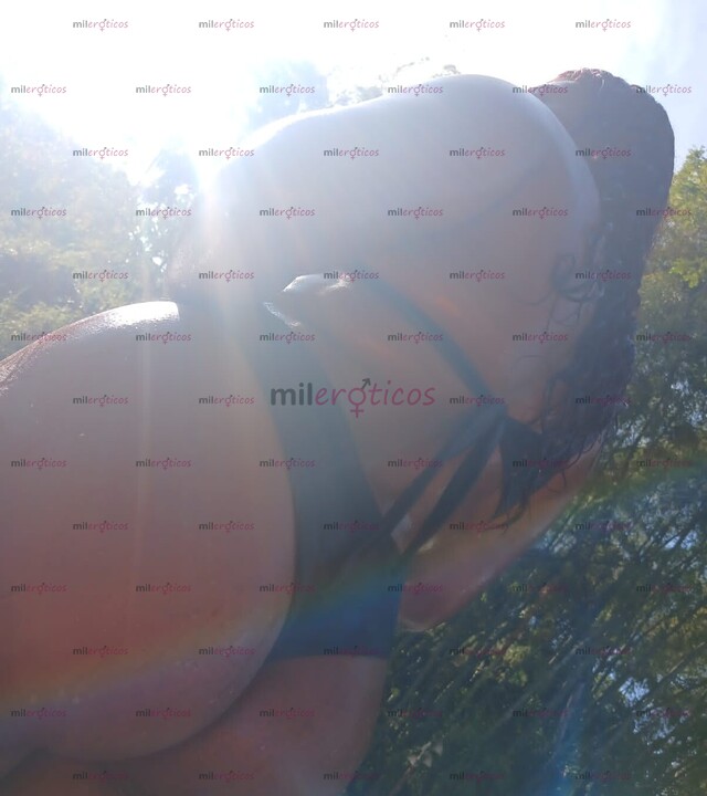 FOTOS DE MORENA CALEÑA GUAPA Y JOVEN, EXTROVERTIDA, Y CON GANAS DE PASARLA BIEN.