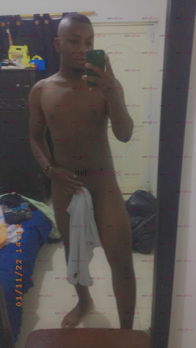 FOTOS DE JOVEN MORENO VETÓN COMPLACIENTE DE 23 CM DE PLACER