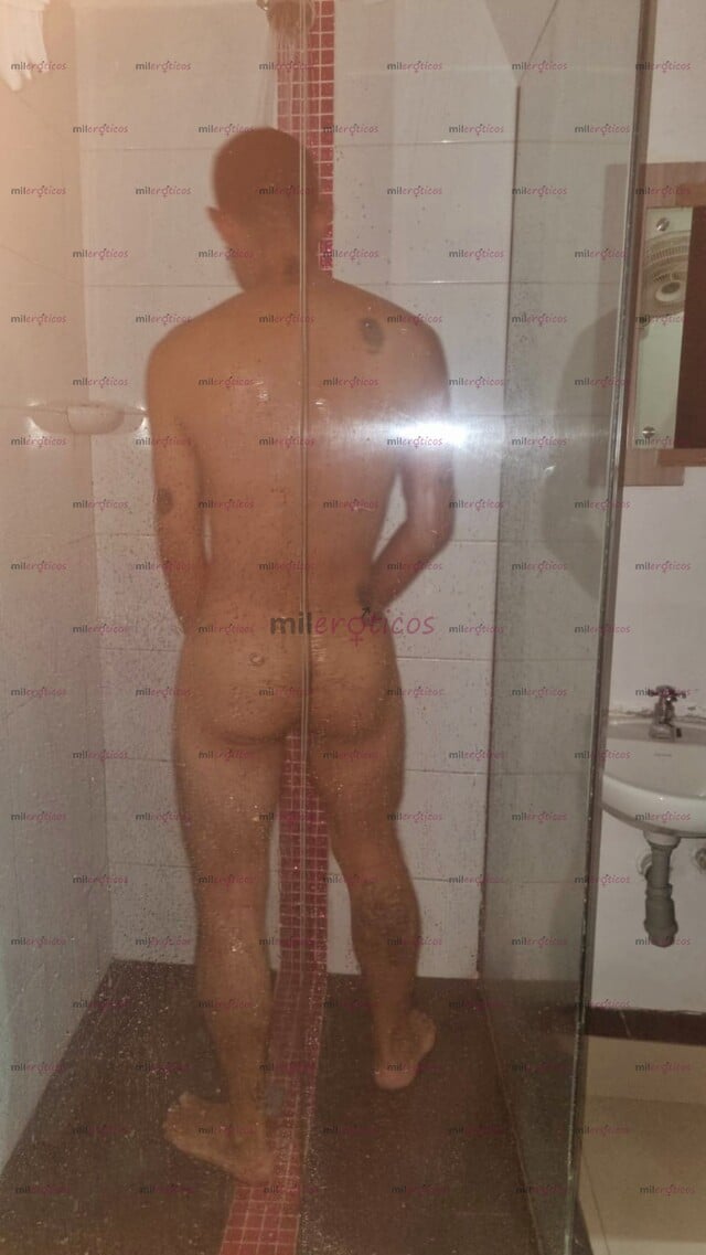 FOTOS DE JOVEN ALTO TRIGUEÑO CULON FUGOSO TATUADO FULL MORBOSO Y CALIENTE