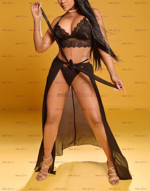 FOTOS DE COLOMBIANA CALIENTE Y SEXY DISPUESTA A COMPLACERTE