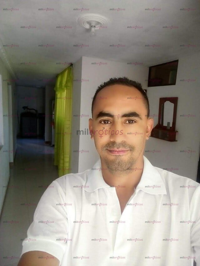 FOTOS DE ME OFRESCO A PAREJAS PARA TRÍOS . COMPLASCO TU ESPOSA NOVIA O AMIGOVIA