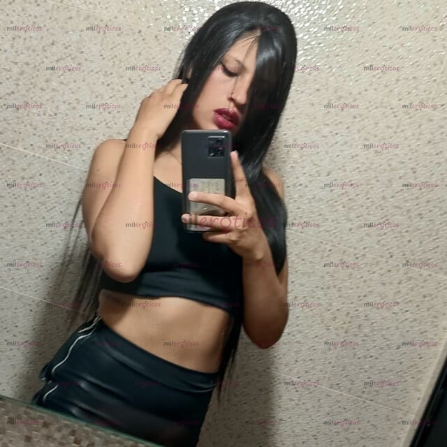 FOTOS DE SOY UNA MAMACITA CALIENTE CON GANAS DE COMPLACERTE Y TENGO 23 AÑITOS.