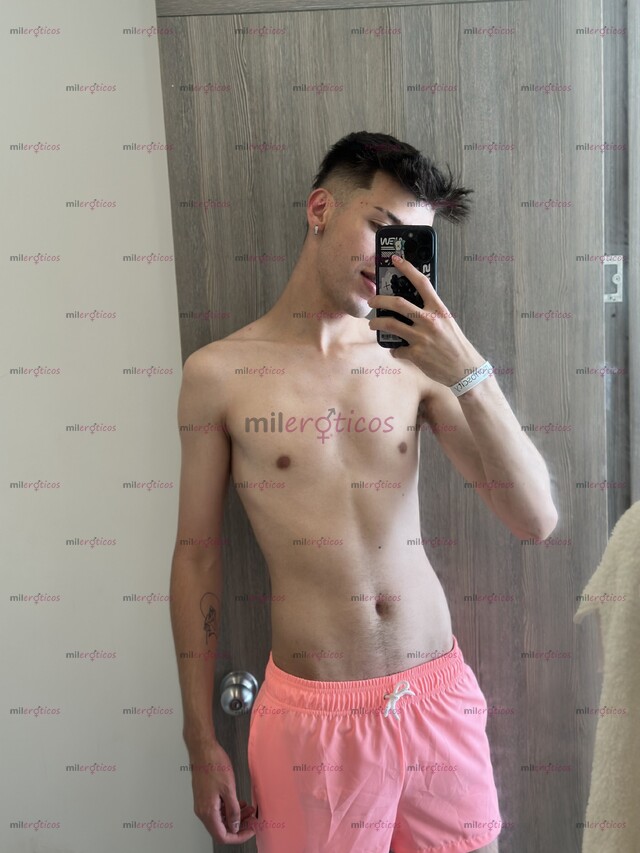 FOTOS DE JOVEN DISCRETO, ATENTO, ARRECHO Y COMPLACIENTE