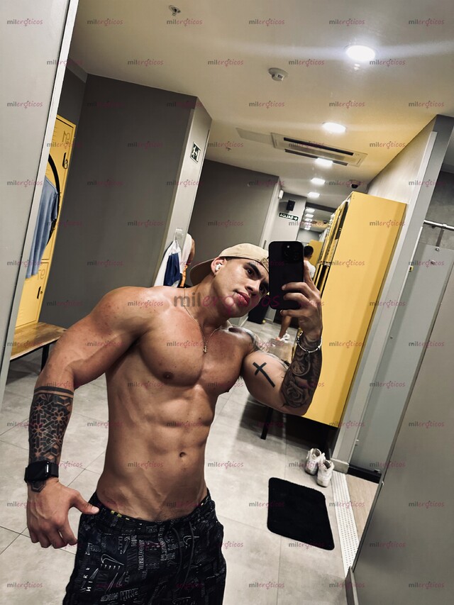 FOTOS DE ANDERSON, COLOMBIANO ACTIVO XL, VARONIL Y DEPORTISTA