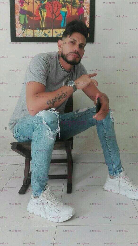 FOTOS DE HOMBRE SEXI DOTADO 100 X CIENTO ACTIVO Y COMPLACIENTE