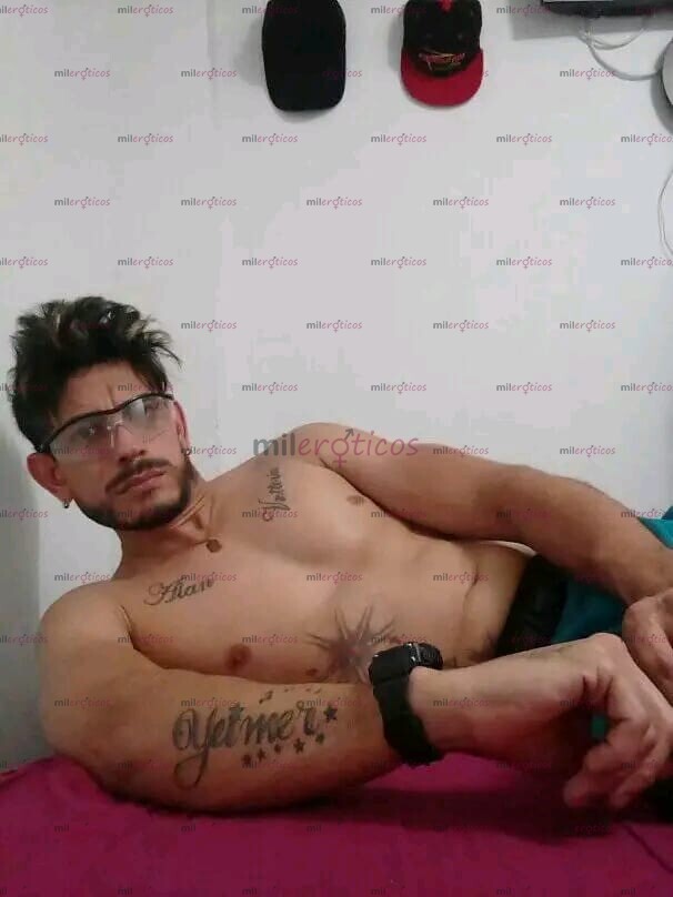 FOTOS DE HOMBRE SEXI DOTADO 100 X CIENTO ACTIVO Y COMPLACIENTE