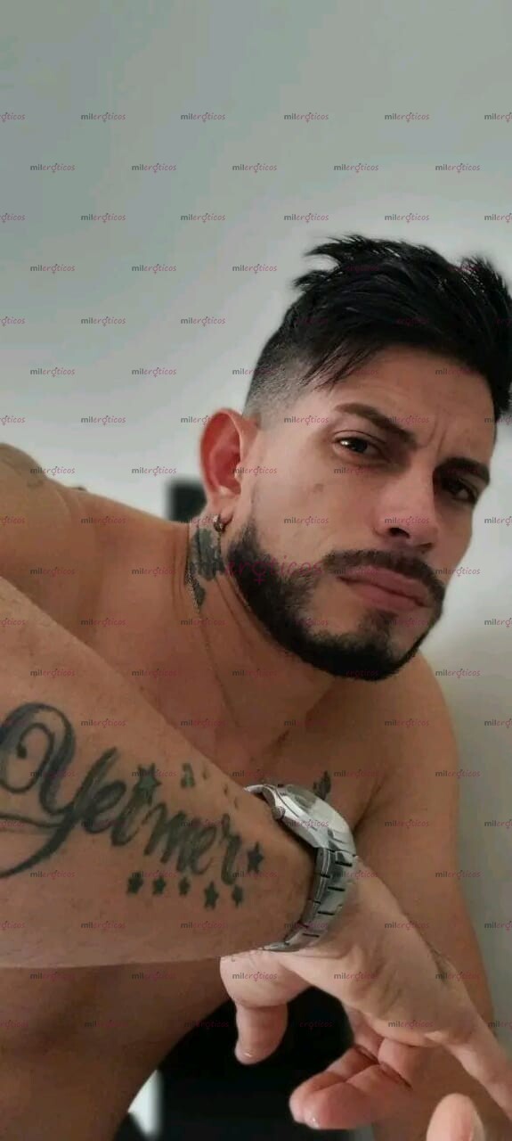 FOTOS DE HOMBRE SEXI DOTADO 100 X CIENTO ACTIVO Y COMPLACIENTE