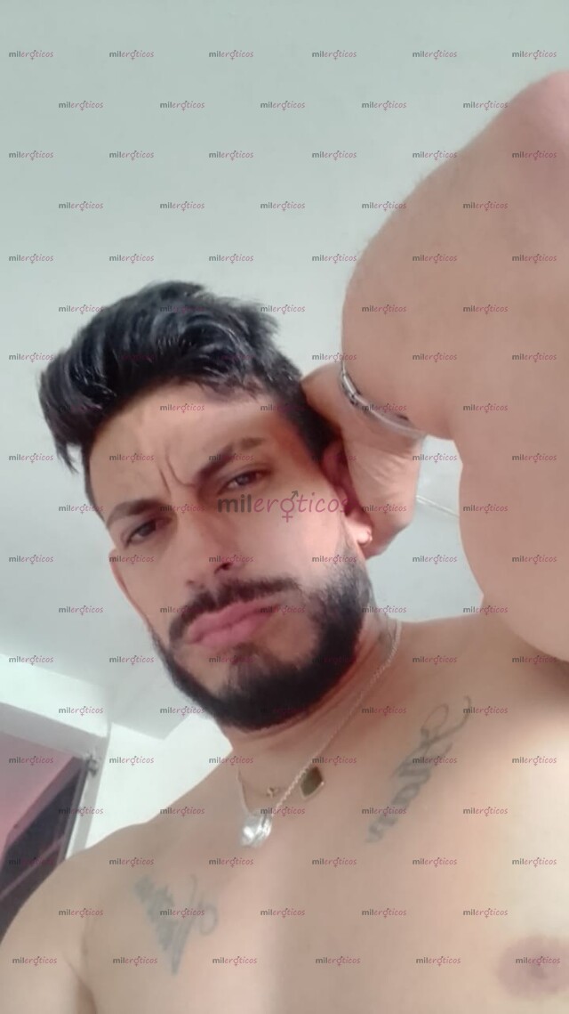 FOTOS DE HOMBRE SEXI DOTADO 100 X CIENTO ACTIVO Y COMPLACIENTE