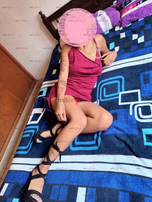 FOTOS DE HOLA AMOR SOY ABRIL UNA CHICA BONITA, TE GUSTAN LAS FLAKITAS RICAS VEN CON MIGO