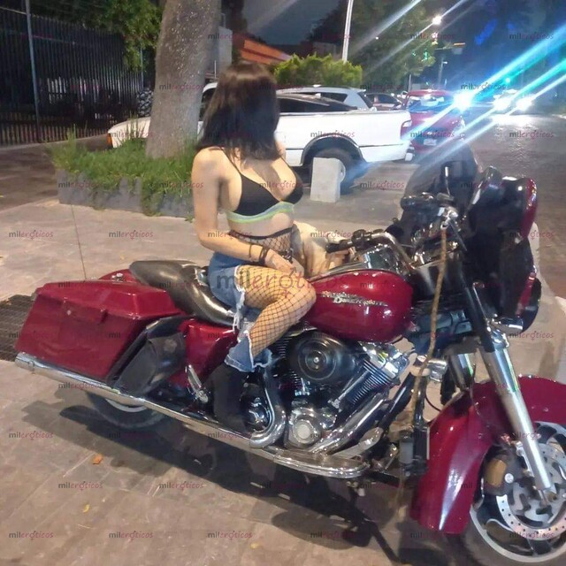 FOTOS DE RICA Y DELICIOSA JOVENCITA CON 19 CM DE CARAMELO SOLO PARA TI