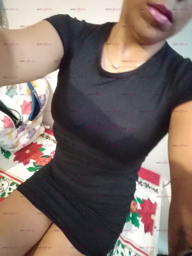 FOTOS DE AMANTE PERFECTA, TRAVIESA EN LA CAMA DISPUESTA A CUMPLIR TUS FANTASIAS