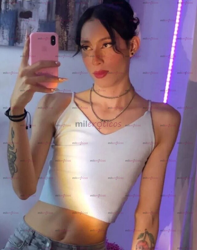 FOTOS DE PEREIRANA COMPLACIENTE VERGONA, FLACA, ALTA Y FEMENINA DISPUESTA A TODO.