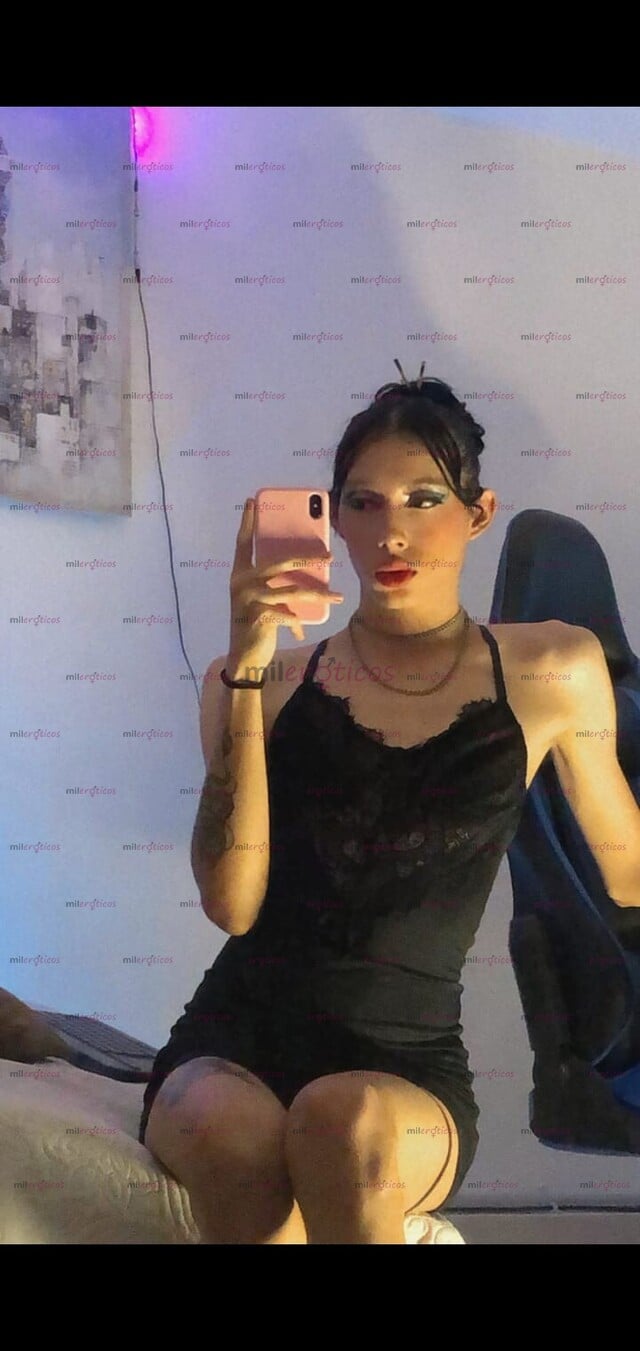 FOTOS DE PEREIRANA COMPLACIENTE VERGONA, FLACA, ALTA Y FEMENINA DISPUESTA A TODO.